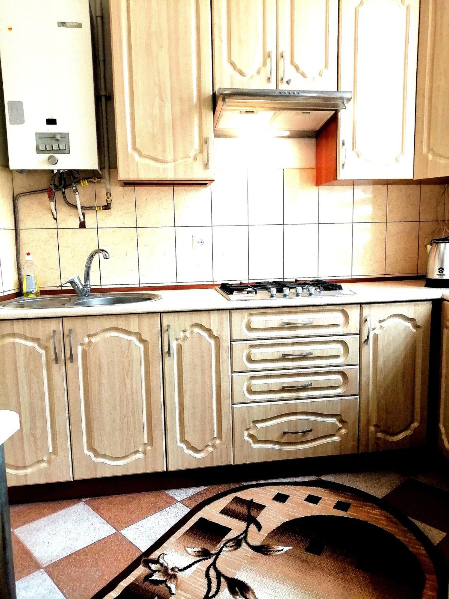 Flat On Sheptytskykh Apartment Lviv Exterior photo