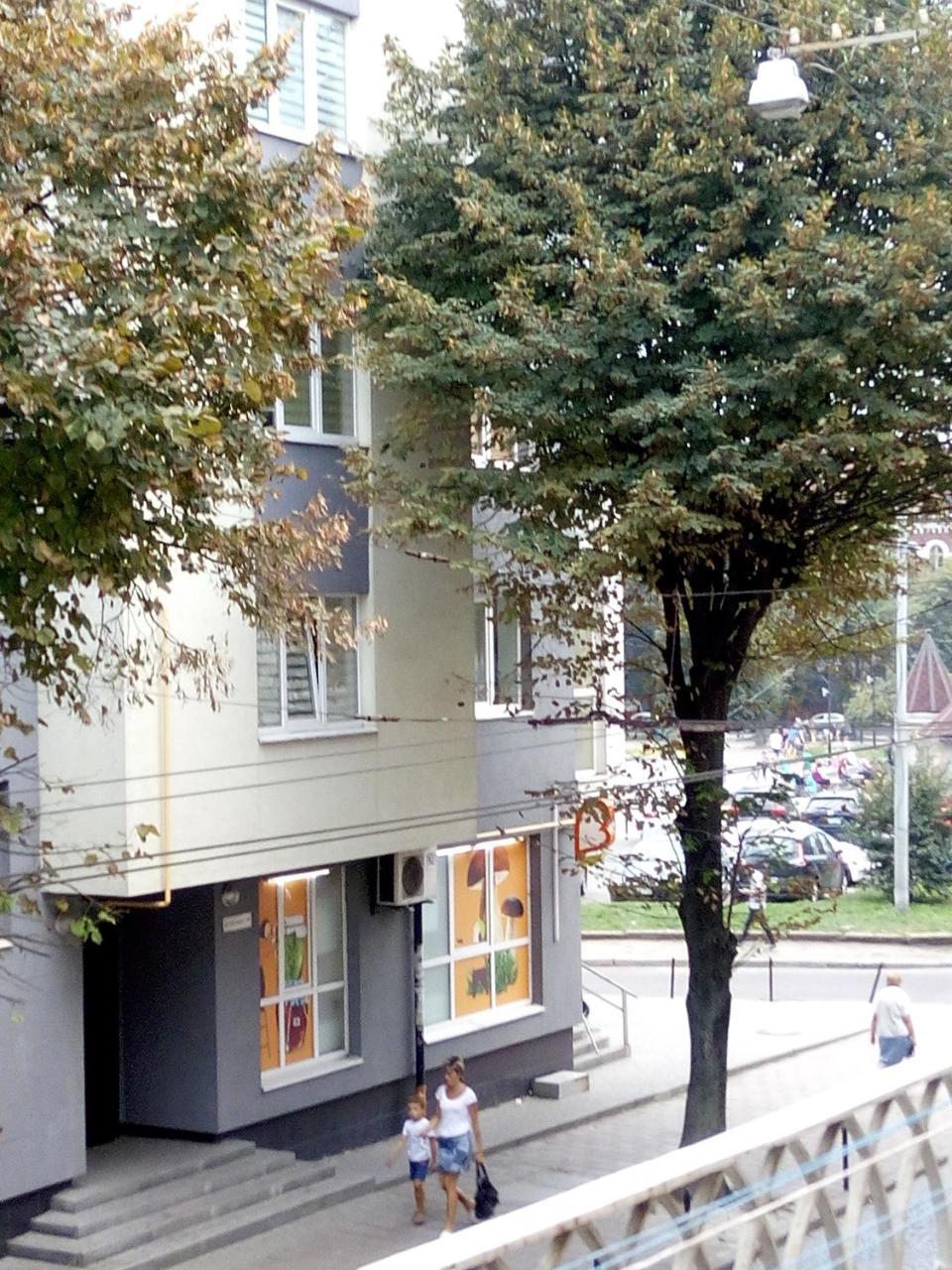Flat On Sheptytskykh Apartment Lviv Exterior photo
